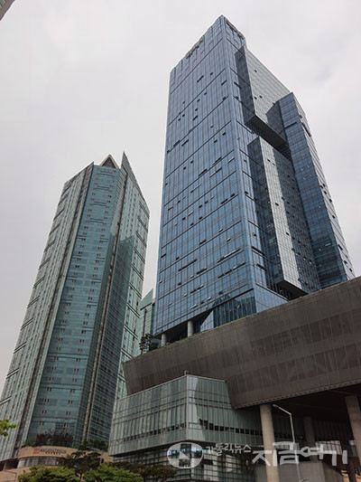 서울의 한 주상복합 건물. 현재 대선에서는 “부동산 공약은 있지만 주거권 공약은 없거나 후순위로 밀린 것"이 문제다. ⓒ김수나 기자<br>