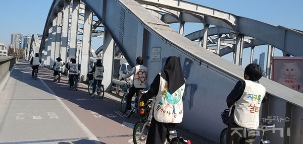 10월 30일 가톨릭기후행동이 진행한 자전거 행동.  ⓒ배선영 기자