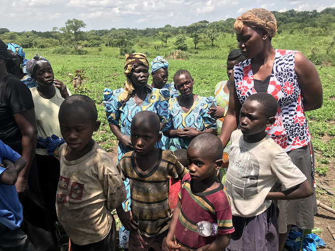 우간다 은워야 전쟁피해여성과&nbsp;자녀들. (사진 제공 = 한국희망재단)<br>