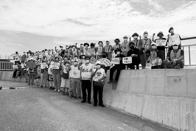 한일탈핵순례단이 고리 한수원 본부와&nbsp;길천마을을 순례하고 있는 모습. ©장영식<br>
