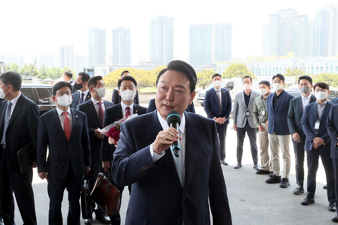 지난 5월 10일, 대통령 취임식이 있던 날 윤석열 대통령 모습. (사진 출처 = Flickr)