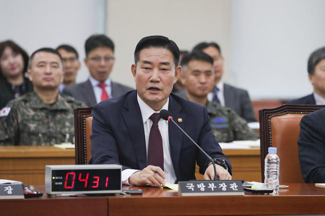 신원식 국방부 장관은 11월 23일 국회 국방위원회 전체회의에 참석해 “북한이 효력 정지를 빌미로 도발을 감행한다면 즉각, 강력히, 끝까지 응징할 것”이라고 말했다. (사진 제공 = 국방부)