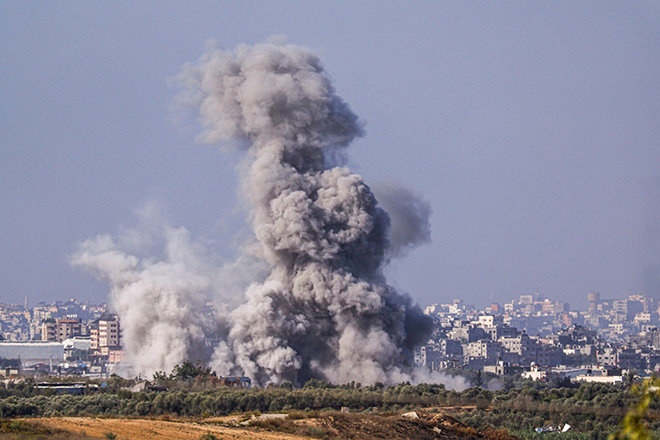 2023년 11월 9일 이스라엘의 공격을 당하고 있는 가자지구. (사진 출처 = AFP)<br>
