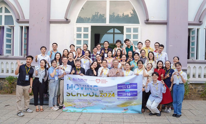 2024년 4월 베트남 이동학교 참가한 참가자들. (사진 출처 = ALL Forum)