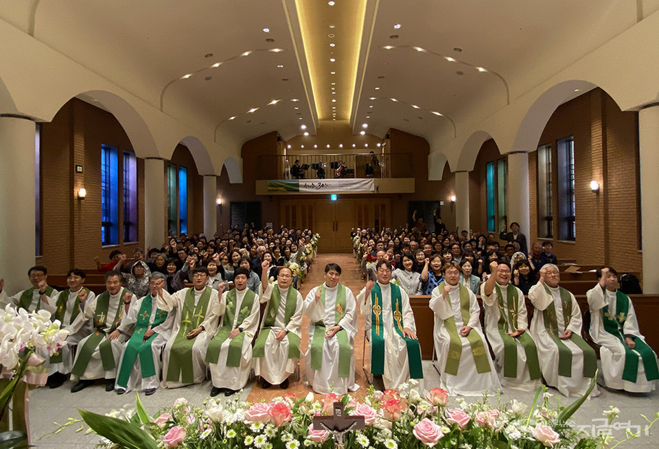 "우리농 30년은 우리 모두, 그리고 여러분 모두의 덕분이었습니다." ⓒ정현진 기자<br>