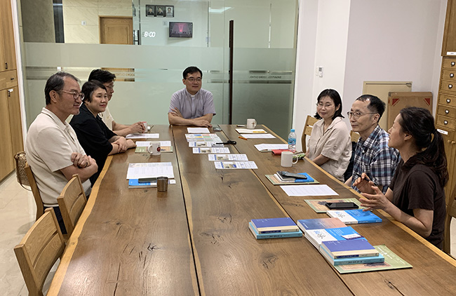 좌담회 참석자들. (사진 출처 = 가톨릭평론)