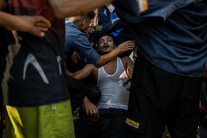 부상당한 시위자들. 부상자들은 특히 눈과 무릎 부분에 총을 맞았고, 살아도 영구적 장애를 얻게 됐다. (사진 제공 = 모스피쿠르 라흐만 조한 작가)<br>