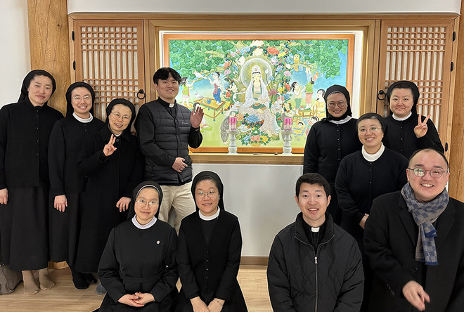 이웃 종교와 만남으로 화계사를 방문한 교육생들. (사진 제공 = 성골롬반선교회)<br>