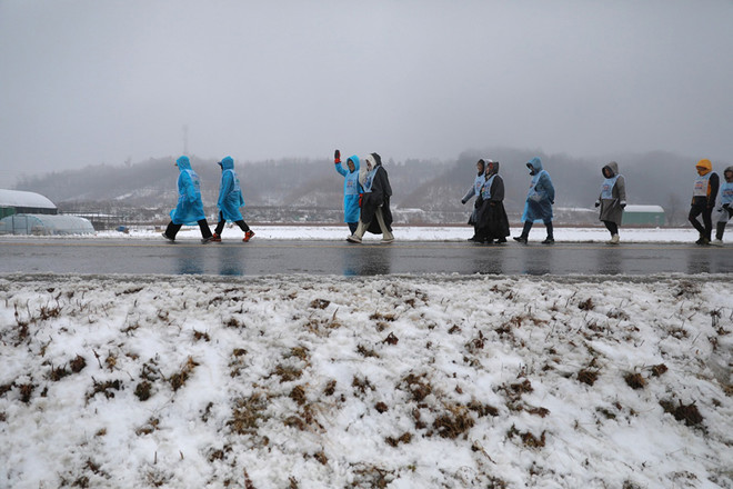 구미에서 국회까지 걷는 희망뚜벅이들은 기쁨의 순례자들입니다. 생명의 순례자들입니다. 차이와 다름을 넘어가는 순례자들입니다. ⓒ장영식<br>