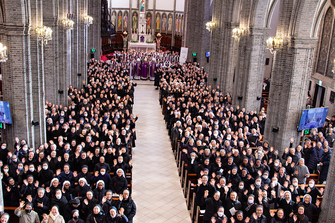 지난해 12월 22일 서울대교구 명동대성당에서 봉헌된 한국 교회 '축성생활의 해' 개막 미사. (사진 제공 = 한국천주교 여자수도회 장상연합회)