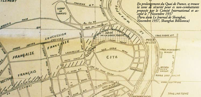 ‘난민 구역’은 현성(县城)의 북쪽 영역으로 현성 전체 크기의 3분의 1가량이었다. 그림 가운데에서 격자무늬로 표시되어 있는 반원형 부분이 난민 구역이다. 난민 구역의 북쪽 경계는 현재의 인민로(人民路)이고, 남쪽 경계는 성황묘를 지나는 있는 도로인 방빈중로(方浜中路)다. (이미지 출처 = histoire-chine)<br>