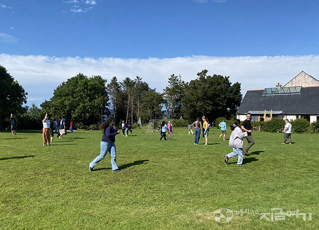 모든 참가자의 놀이 시간. ⓒ정현진 기자<br>