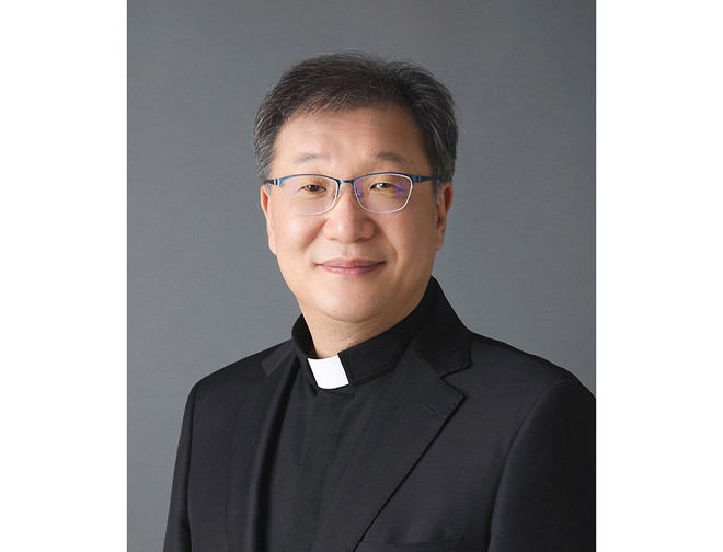 지난 12월 20일, 레오 14세 교종이 곽진상 신부를 수원교구 보좌주교에 임명했다. (사진 제공 = 한국천주교주교회의)<br>