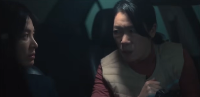 ‘더 글로리’에서 복수는 조금 더 의미심장하다. 복수의 주체와 대상이 서로 집단적이다. (장면 출처 =&nbsp;‘더 글로리’)<br>