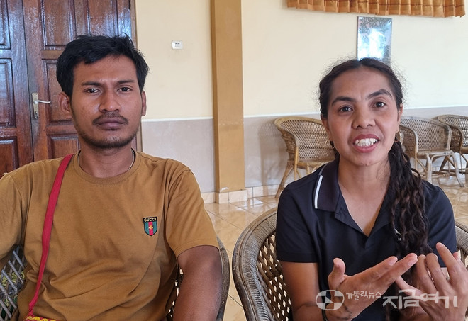 (왼쪽부터) 뚜자구구 씨와 루시 씨. ⓒ황경훈 기자<br>